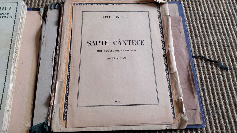 Set partituri muzicale vechi