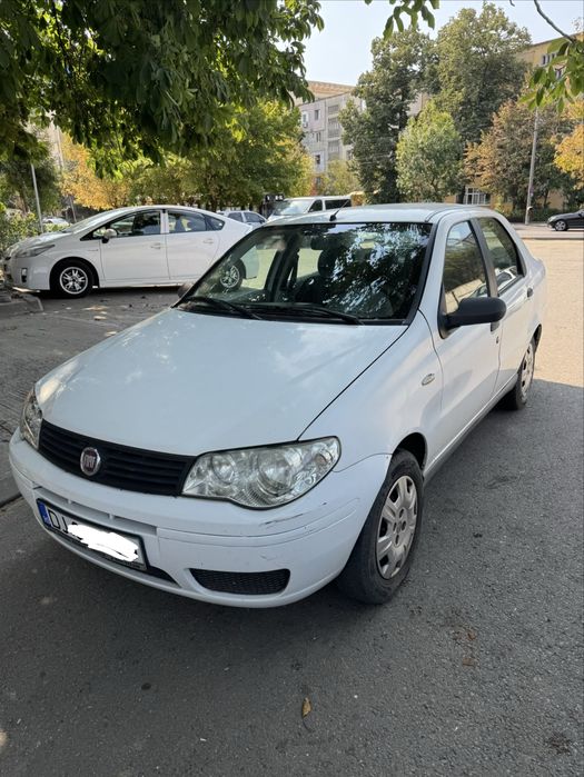 Vand fiat albea 2008
