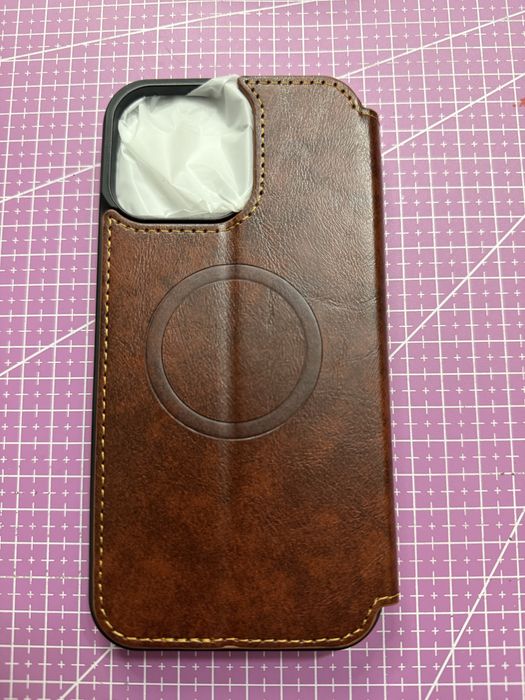 Калъфи / кейсове за Iphone 16 Pro Max - черен и кафяв