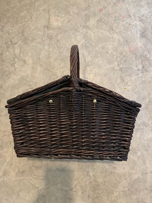 Плетеная корзинка