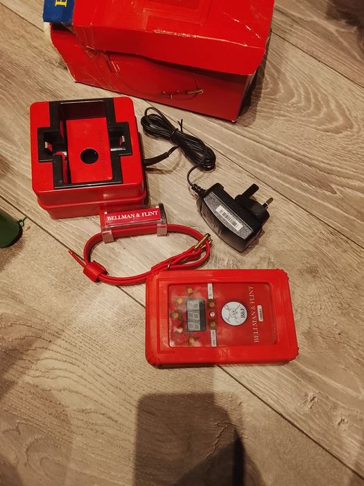 Curea gps caine cu încărcător ,noua desigilata