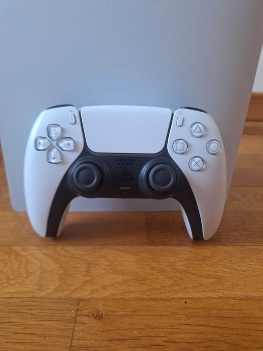 PlayStation 5 Slim disc edition 1TB + оригинален DualSense контролер + игра