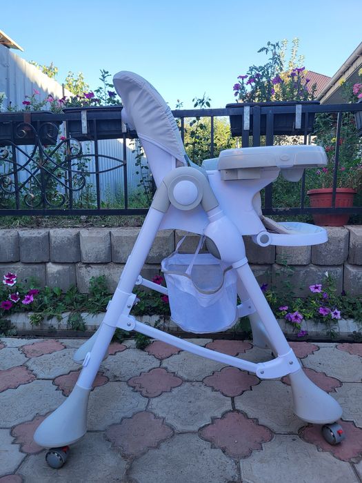 Продам стульчик для кормления