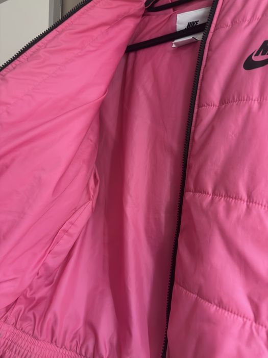 Розово зимно яке Nike