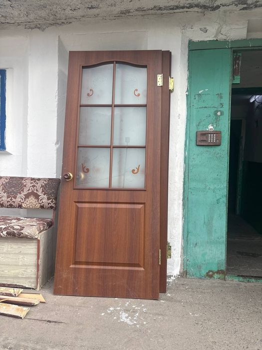 Продам двери межкомнатные