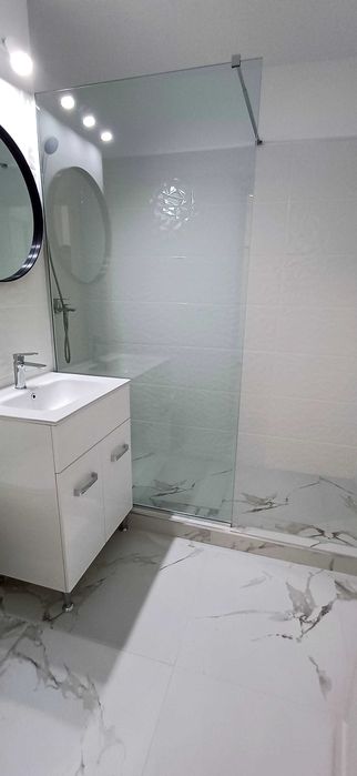 PROPRIETAR Vând Apartament cu 2 cam dec TROCADERO