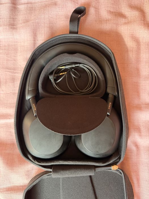 Слушалки Sony WH-1000XM5