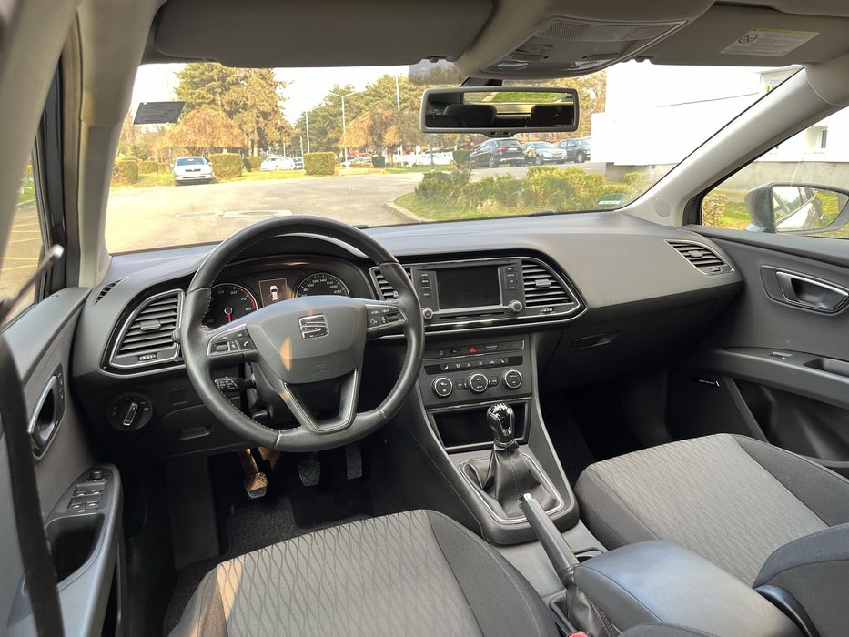 Seat Leon 3 / Distronic / Faruri led / Distributie curea