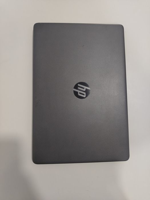 Noutbuk HP rayzen 5 holati yaxshi