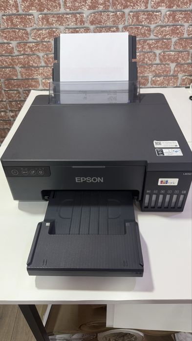 Продам Epson L8050 sotiladi-kam Ishlagan