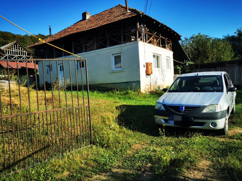 Casa langa padure plus 4700 metri patrati