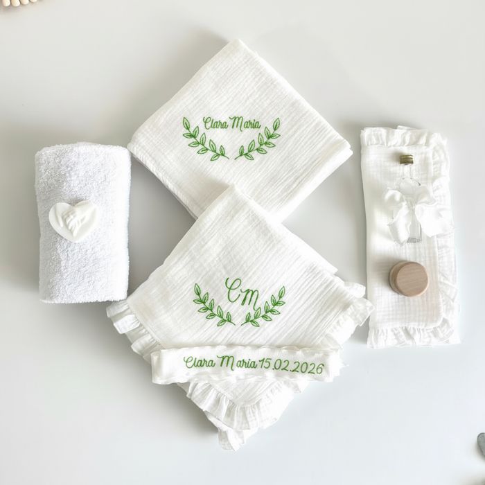 Cufar si trusou pentru botez personalizat