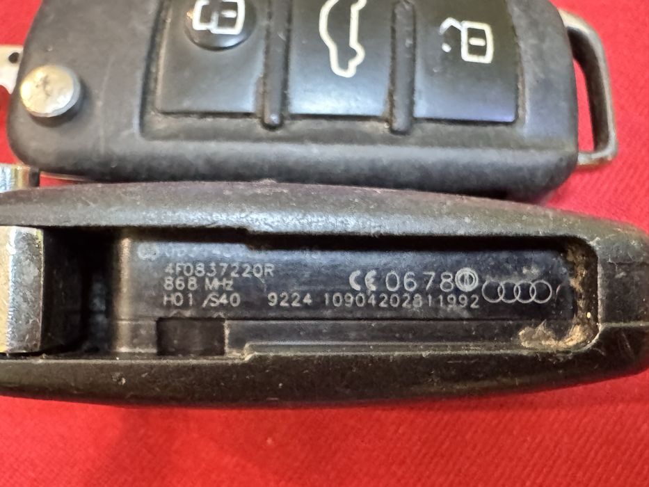 Ключ Audi А4А6/A3/ оригинален с 3бутона сгъваем