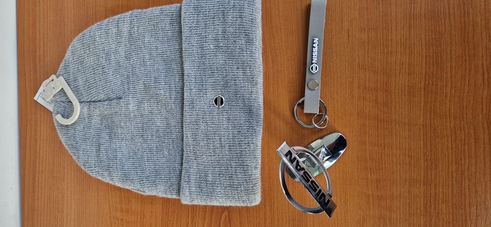 Set Nissan,breloc,cãciula,emblema