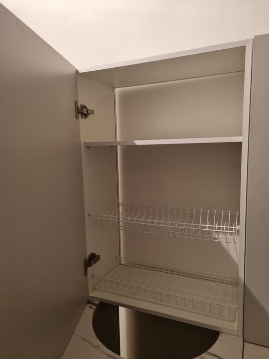 Продам новую кухню