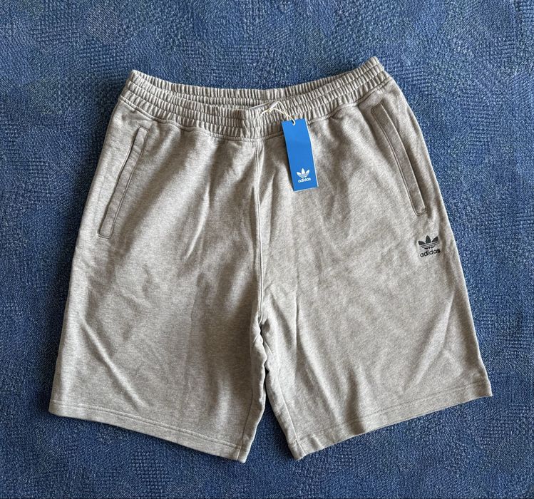 Adidas Essential ОРИГИНАЛЕН мъжки къси панталони - S и XL