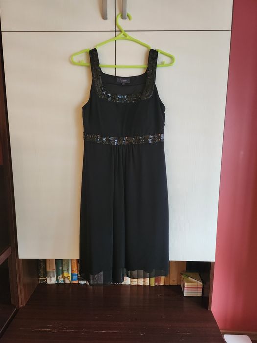 Уникални елегантни рокли