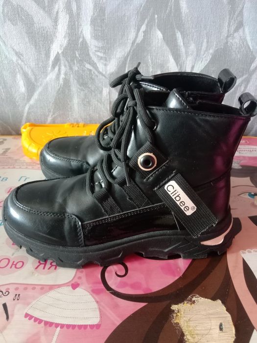 Ботинки на девочку