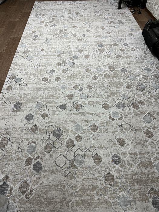 Продам ковер 2*4