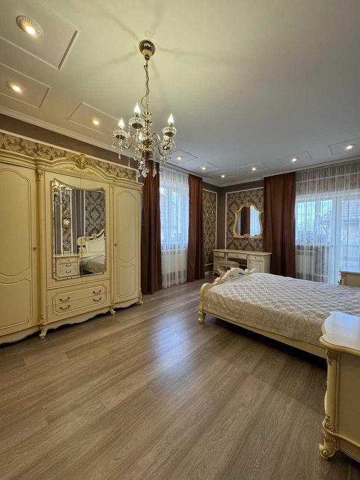 Просторный дом, 263.8 м², А. Попова