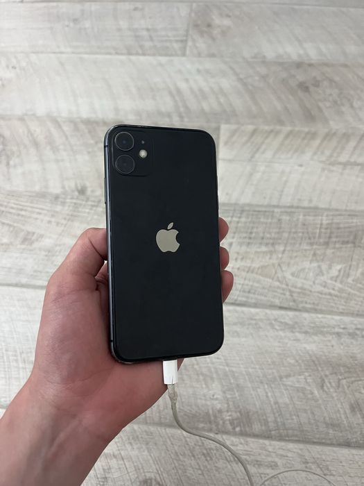 Продам Iphone 11