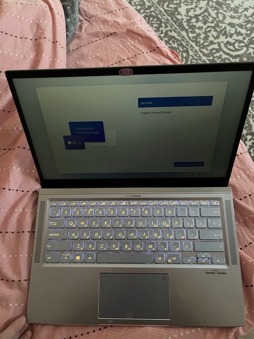 Идеально для учебы. Продам Asus Zenbook UM431D в хорошем состоянии