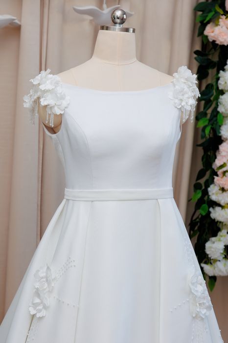 Свадебное платье ручной работы