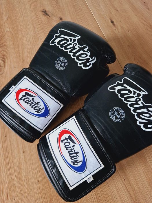 Manusi box Fairtex, piele, negru, marime 12 - pret negociabil