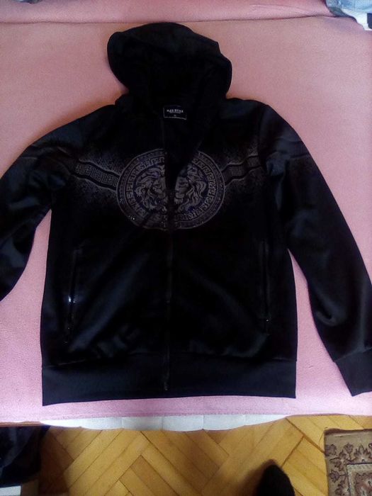 Bluză de trening bărbătească cu gluga model deosebit mărime XL