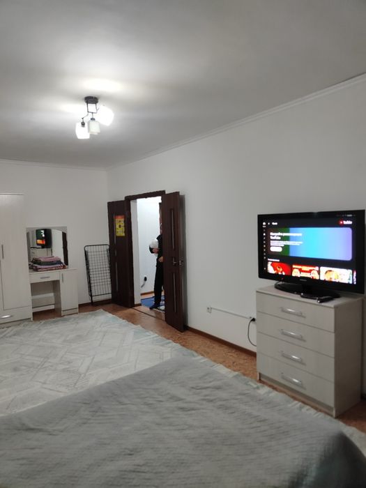 По часам 2000 вечером 2500