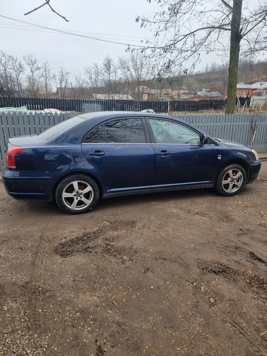 Vand Toyota avensis 2.0 D -sunt Proprietar