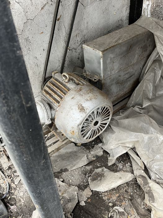 Продам циркулярку  380 в