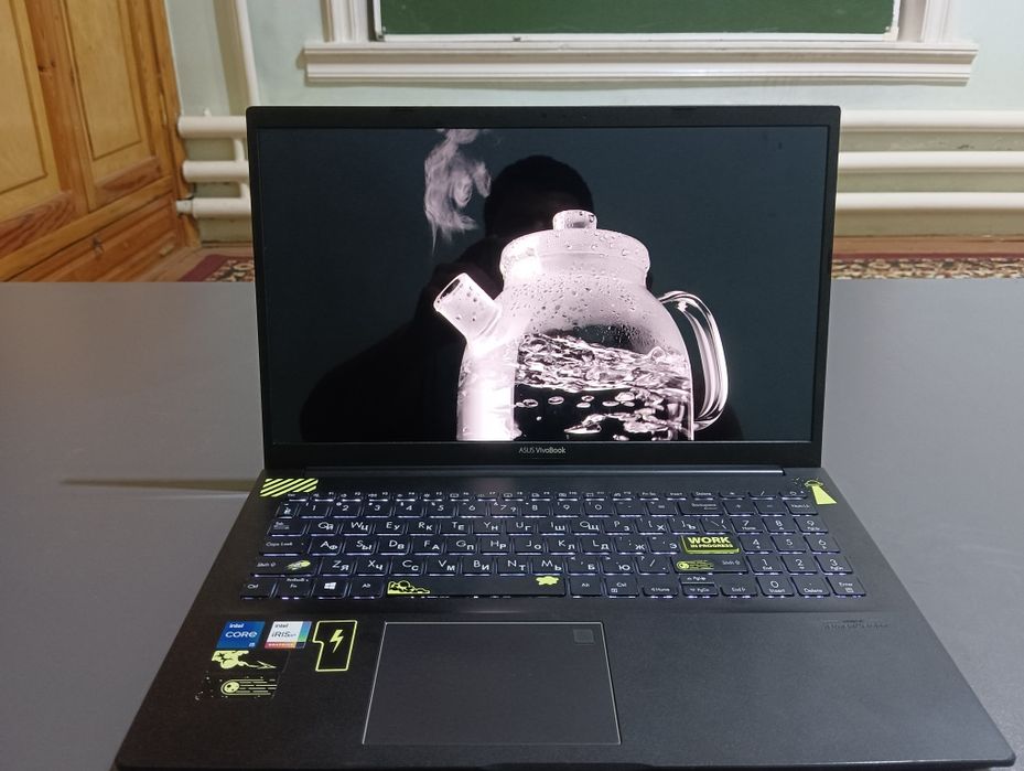 Asus vivobook k513ea oled ddr4 16gb bonus sumka,mishka,kovrik,hdmi