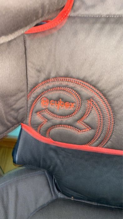 Автомобильное кресло Sybex