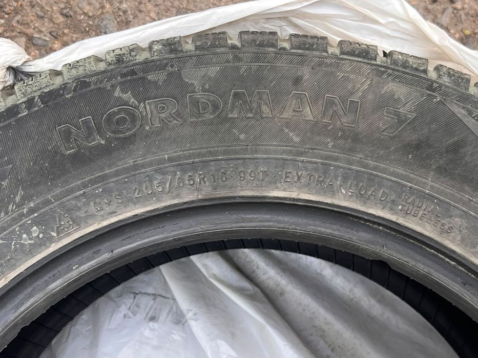 Nokian Nordman 7 зимние шины с шипами