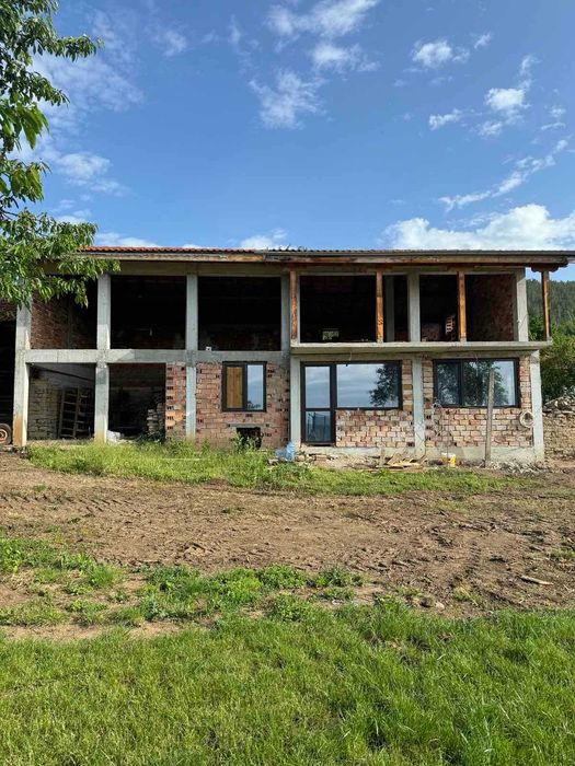 Къща в село Кормянско