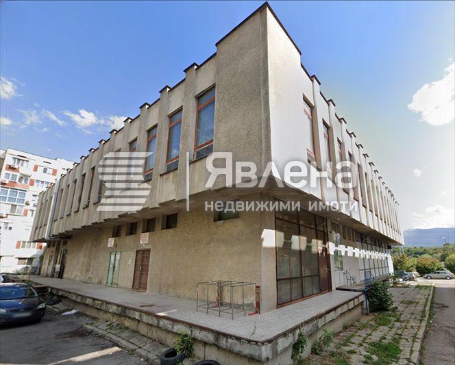 Продава се Магазин в София, Люлин - център - 3116 кв.м за 723 €/кв.м - Снимка #1