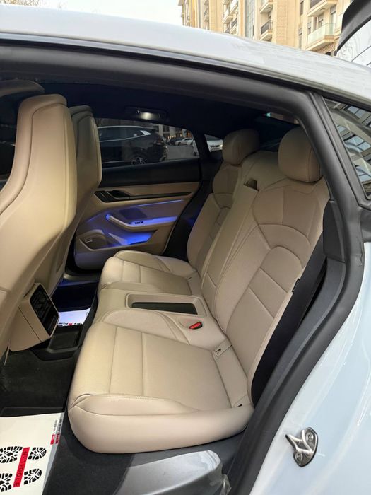 Продается свой Porsche Taycan