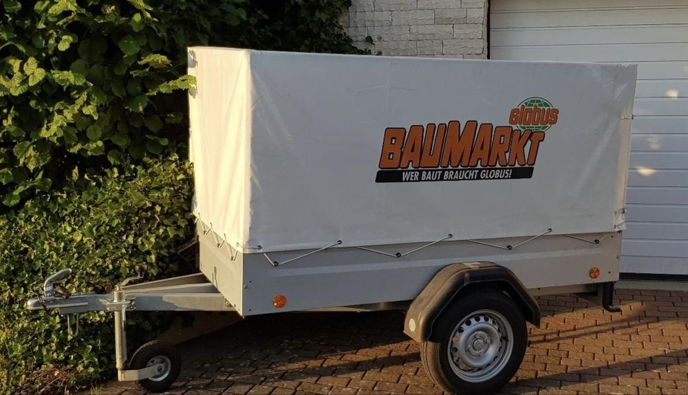 Remorca 750 kg cu prelata