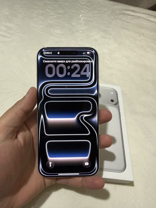 Продам iPhone 17 Pro Max 256 GB Silver