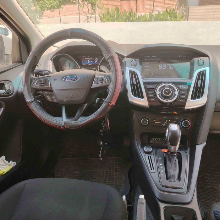 vand Ford Focus 2015 hatchback 2L de America