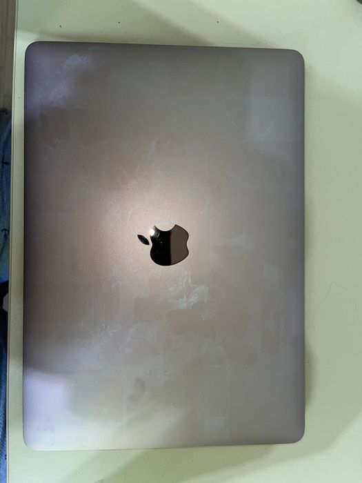 MacBook в хорошом состоянии