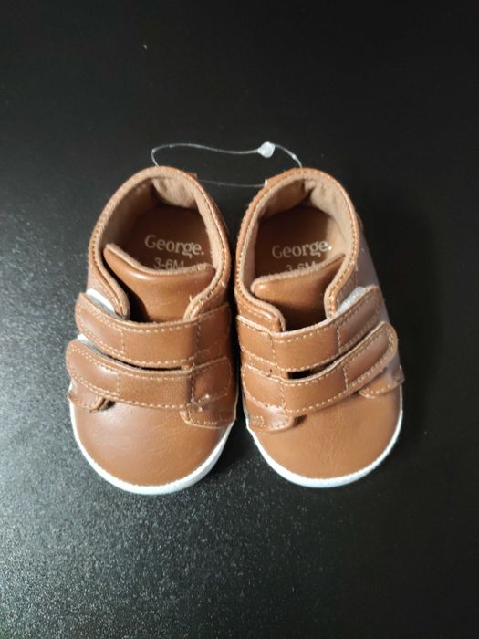 Pantofi sport bebeluși noi
