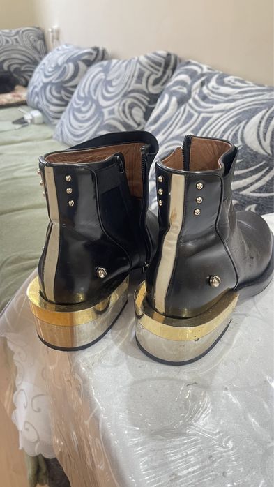 Женские ботинки бренд