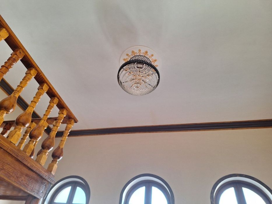 Ikki xojalika moslashgan uchastka sotiladi mo‘ljal