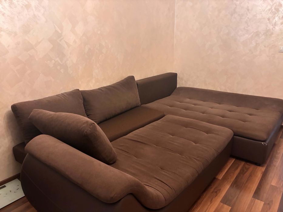 Coltar extensibil cu lada depozitare 335x185cm