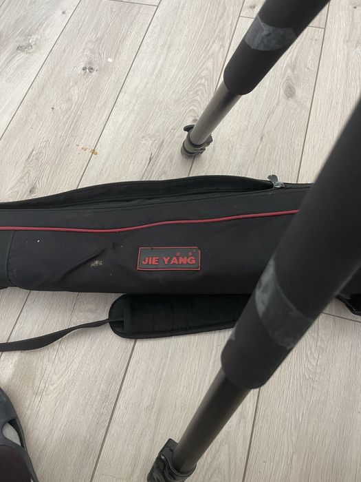 Продам видео штатив JieYang