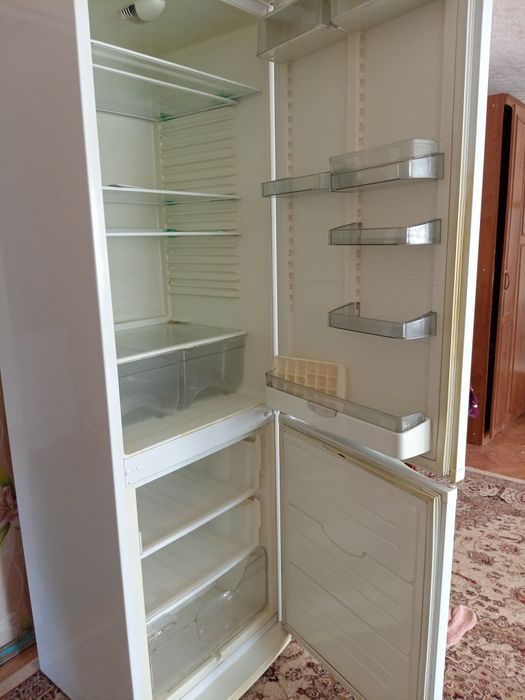 Холодильник Атлант.