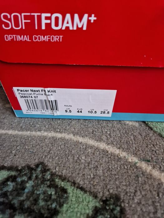 Adidasi Puma , mărimea 44