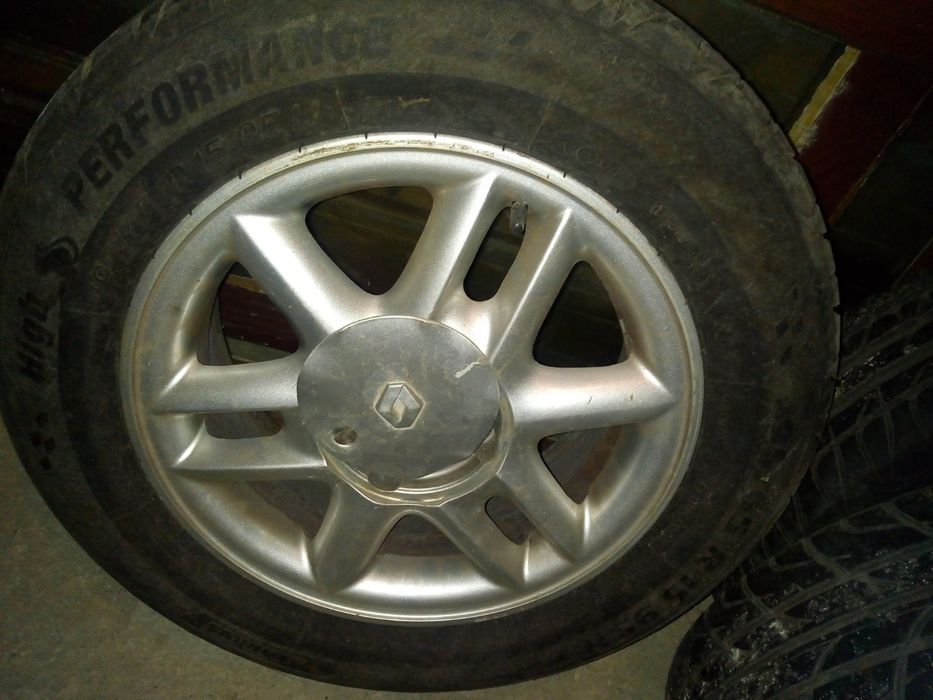 Летни гуми с лети джанти